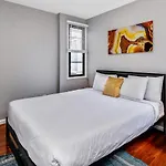 The Vacation Spot! 2Bd Apartment Steps Away From The Convention Center